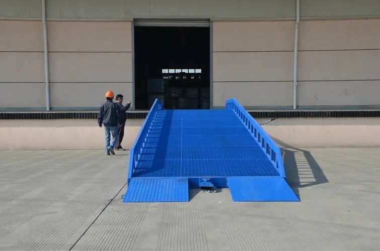 科沙林移动式液压登车桥